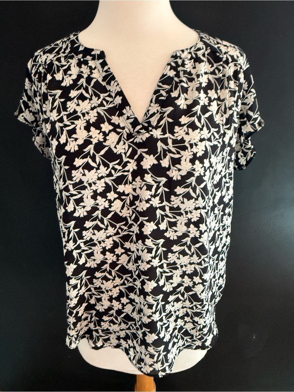 Banana Republic Black and White Floral Split V-Neck Blouse